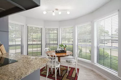 521 W Louella Drive, Hurst, TX 76054 - Photo 16