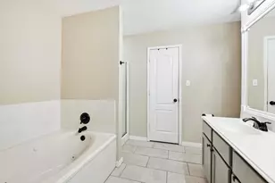 1016 Ridgetop Dr, Justin, TX 76247 - Photo 18