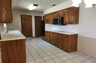 1201 Dandelion Dr, Garland, TX 75043 - Photo 6