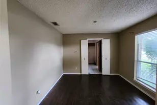 1201 Dandelion Dr, Garland, TX 75043 - Photo 4