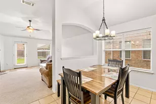 5824 Twilight Dr, Grand Prairie, TX 75052 - Photo 12