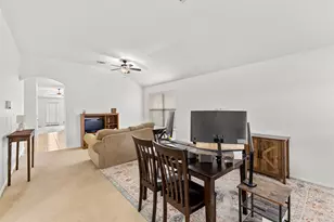 5824 Twilight Dr, Grand Prairie, TX 75052 - Photo 4