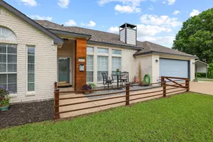 2601 Rolling Hills Dr, Sherman, TX 75092 - Photo 2