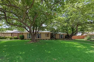 1511 Richland Dr, Richardson, TX 75081 - Photo 2