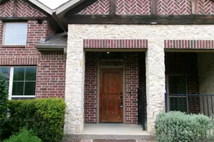 883 Birds Fort Trail, Arlington, TX 76005 - Photo 2