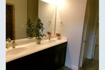 883 Birds Fort Trail, Arlington, TX 76005 - Photo 22