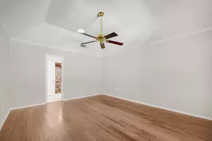 10104 Stoneleigh Dr, Benbrook, TX 76126 - Photo 18