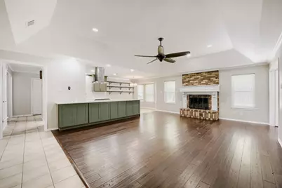 10104 Stoneleigh Drive, Benbrook, TX 76126 - Photo 6
