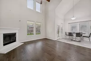 824 Water Garden Cir, Little Elm, TX 75068 - Photo 6