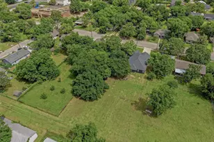 513 W Water St, Weatherford, TX 76086 - Photo 8