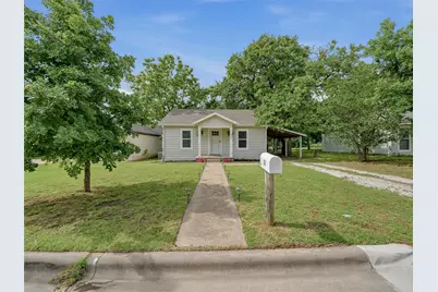 513 W Water Street, Weatherford, TX 76086 - Photo 1