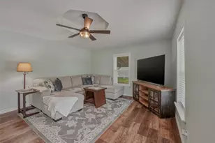 513 W Water St, Weatherford, TX 76086 - Photo 12