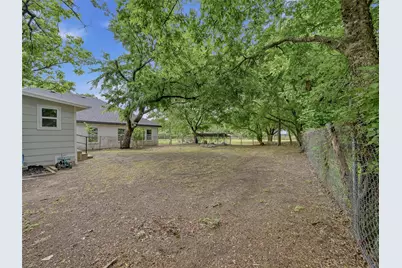 513 W Water Street, Weatherford, TX 76086 - Photo 26