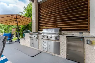 8138 Edgefield Ct, Frisco, TX 75035 - Photo 6