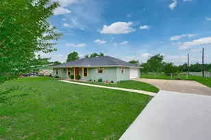 2770 40th St SE, Paris, TX 75462 - Photo 2
