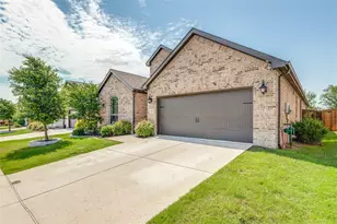 1637 Snowdrop Dr, Celina, TX 75078 - Photo 2