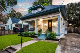 820 W Eighth St, Dallas, TX 75208 - Photo 2