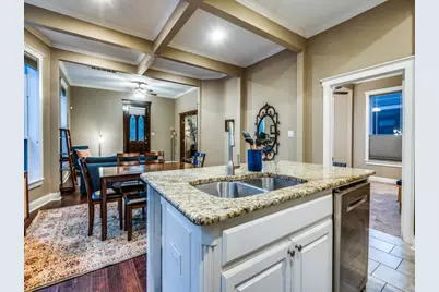820 W 8th Street, Dallas, TX 75208 - Photo 8