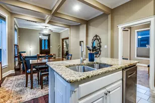 820 W Eighth St, Dallas, TX 75208 - Photo 8