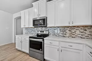 1629 Hinckley Ave, Providence Village, TX 76227 - Photo 6