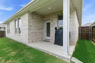 4735 Bluffview Dr, Haltom City, TX 76137 - Photo 30