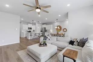 4735 Bluffview Dr, Haltom City, TX 76137 - Photo 14
