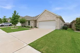 4735 Bluffview Dr, Haltom City, TX 76137 - Photo 6