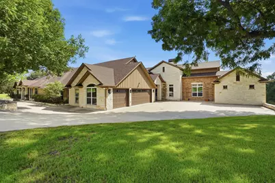 9310 Bellechase Road, Granbury, TX 76049 - Photo 2