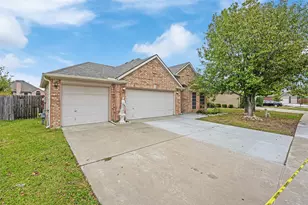 629 Rosarita Rd, Arlington, TX 76002 - Photo 2