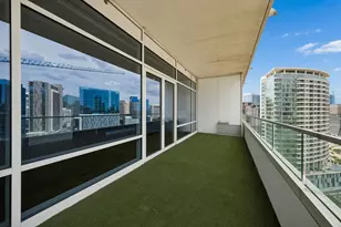 2430 Victory Park Ln, Dallas, TX 75219 - Photo 26