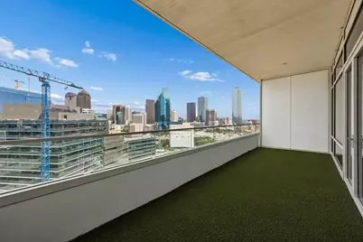2430 Victory Park Lane #1906, Dallas, TX 75219 - Photo 2