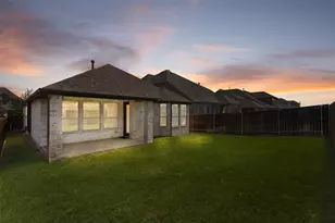 1916 Pelham Dr, Aubrey, TX 76227 - Photo 34