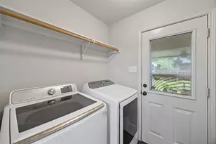 9087 Riverfalls Dr, Fort Worth, TX 76118 - Photo 16