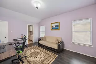 9087 Riverfalls Dr, Fort Worth, TX 76118 - Photo 20