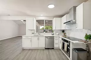 5202 Chestnut Pl, Garland, TX 75043 - Photo 8