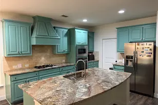 613 Cypress Hill Dr, Little Elm, TX 75068 - Photo 6