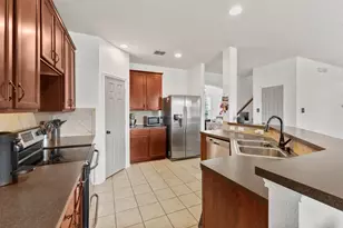 1362 Vermont Ave, Lancaster, TX 75134 - Photo 10