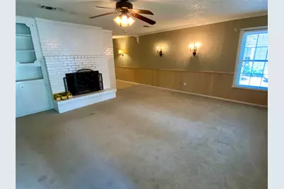 623 Club Oak Drive, River Oaks, TX 76114 - Photo 2