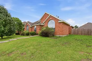1700 Wylie Creek Dr, DeSoto, TX 75115 - Photo 2