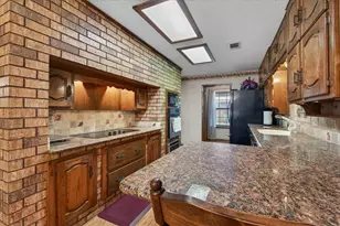 3412 Jones Ct, Bedford, TX 76021 - Photo 12
