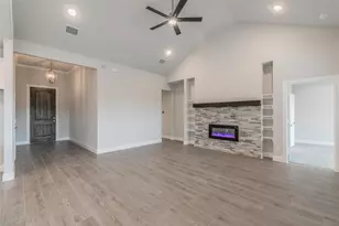 232 Gardenia Dr, Azle, TX 76020 - Photo 6