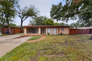 1903 Skylark Dr, Arlington, TX 76010 - Photo 2