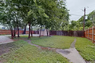 1903 Skylark Dr, Arlington, TX 76010 - Photo 38