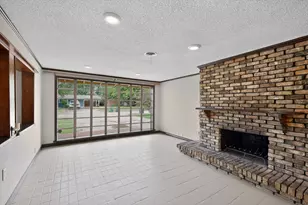 1903 Skylark Dr, Arlington, TX 76010 - Photo 8
