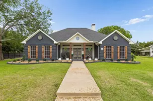 901 Wood St, Royse City, TX 75189 - Photo 1