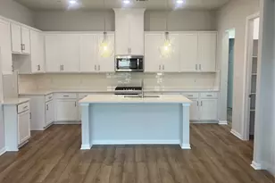 8119 Challenger Ln, Frisco, TX 75034 - Photo 4