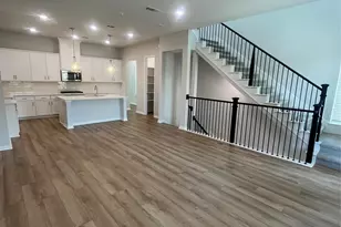 8119 Challenger Ln, Frisco, TX 75034 - Photo 2