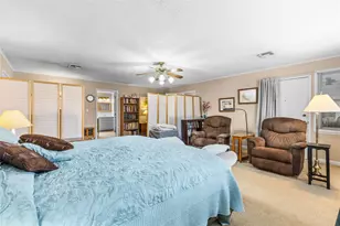 718 Howard St, Jacksonville, TX 75766 - Photo 16