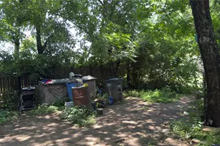 1713 E Tucker St, Fort Worth, TX 76104 - Photo 32