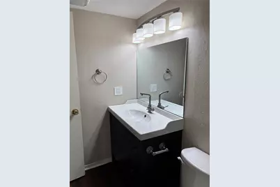 5201 Curzon Avenue #3, Fort Worth, TX 76107 - Photo 8